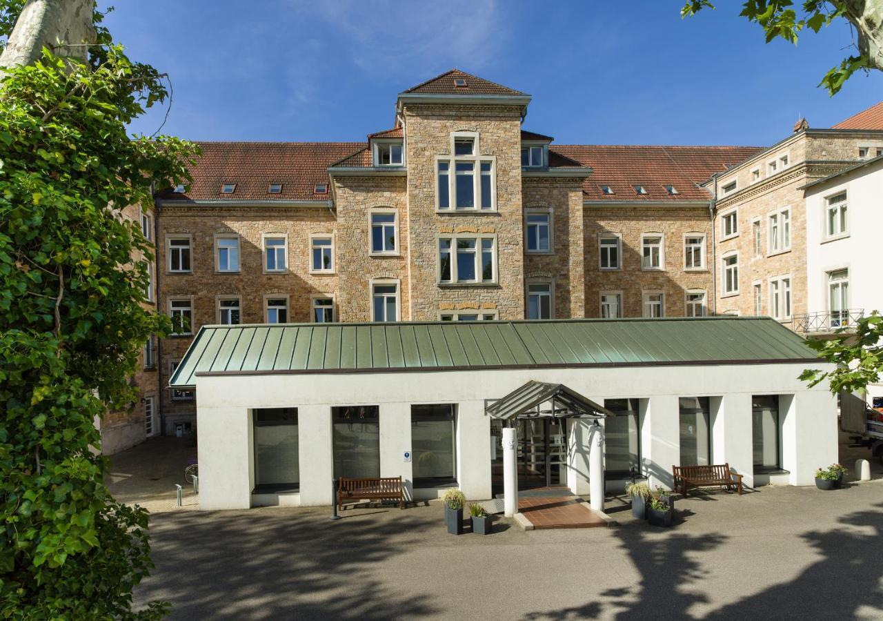 Bildungshaus St. Bernhard - Wohnen Und Tagen Hotell Rastatt Exteriör bild