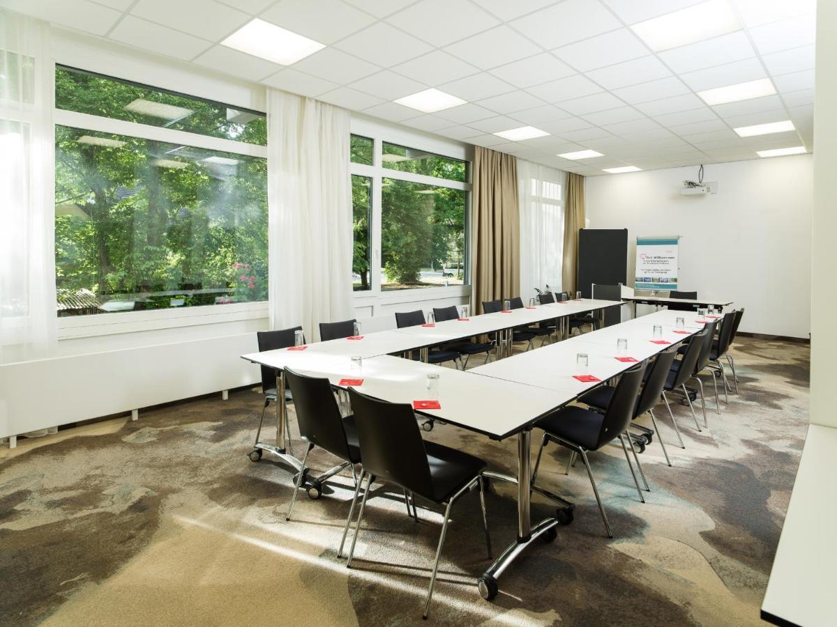 Bildungshaus St. Bernhard - Wohnen Und Tagen Hotell Rastatt Exteriör bild