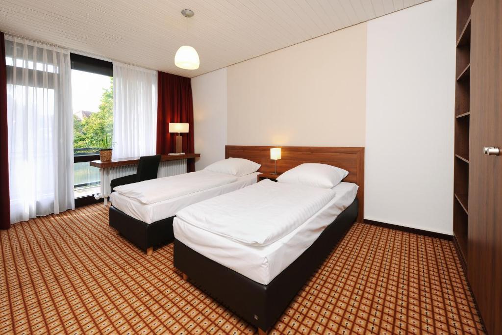 Bildungshaus St. Bernhard - Wohnen Und Tagen Hotell Rastatt Rum bild